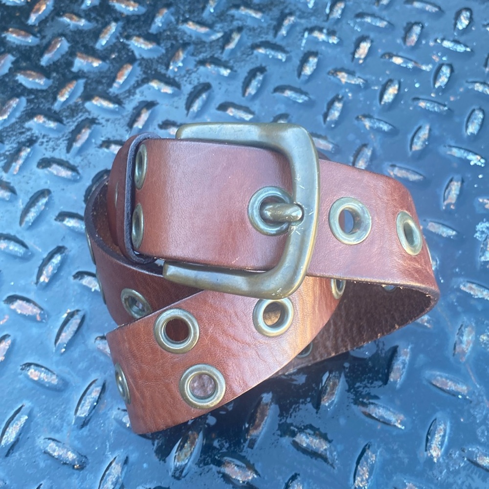 Fossil leather belt 34 inches